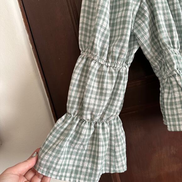 WAYF | Green Gingham Off Shoulder Peasant Shirt - Light Sage | Size Medium - Picture 2 of 4